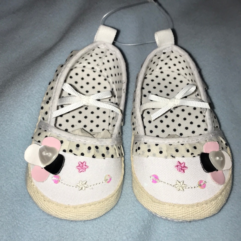 NWOT infant shoes
